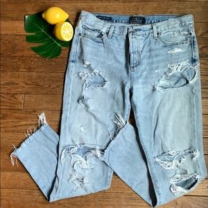 Lucky Brand Sienna Slim Boyfriend Distressed Mom